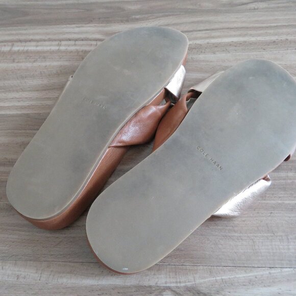COLE HAAN Arielle Cross Over Slide Sandals in Gold Tan Leather Minimal Size 8.5 - Picture 14 of 15